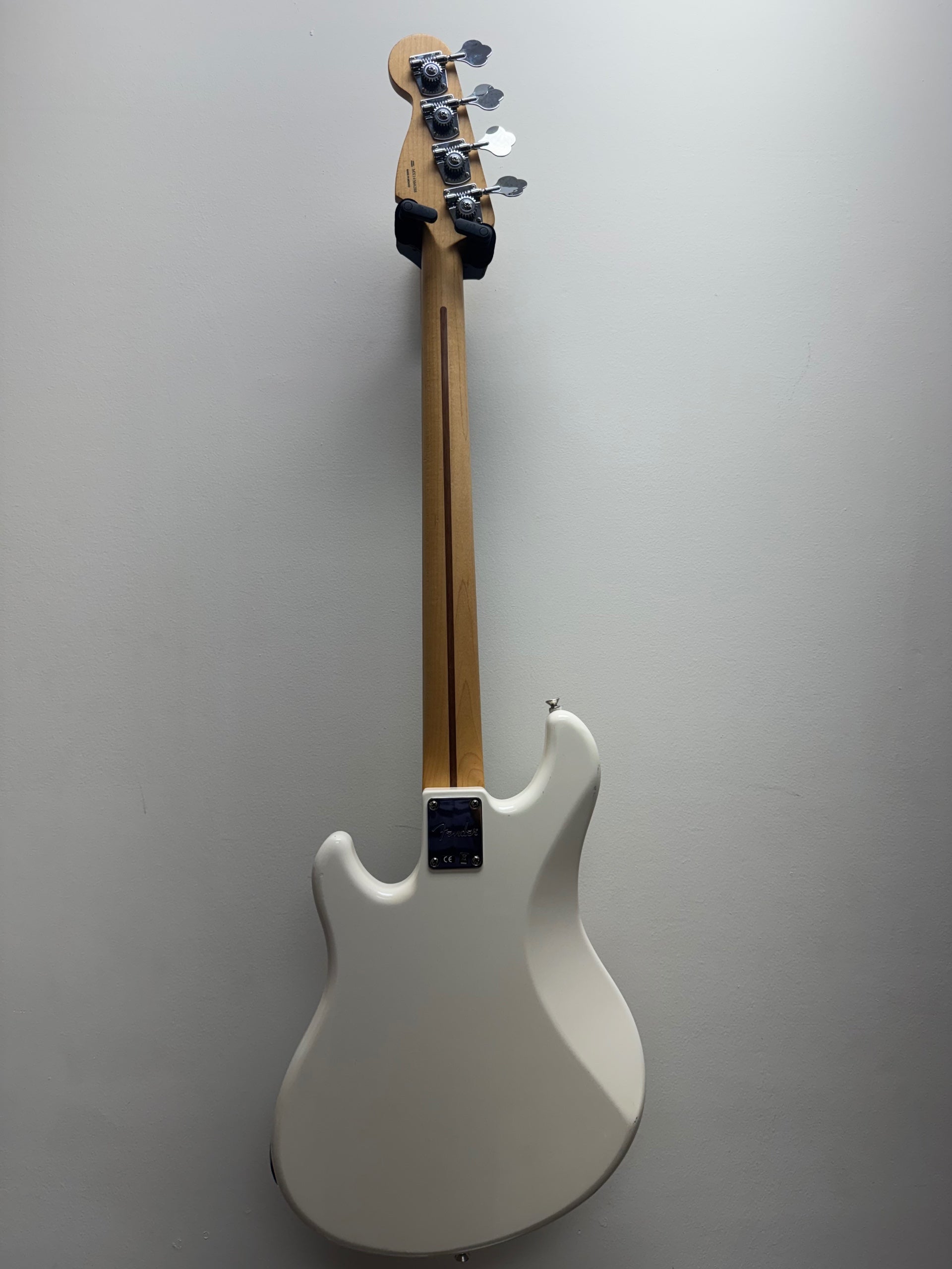 Fender Dimension 4 String Bass - Mexico | JamHouse Music