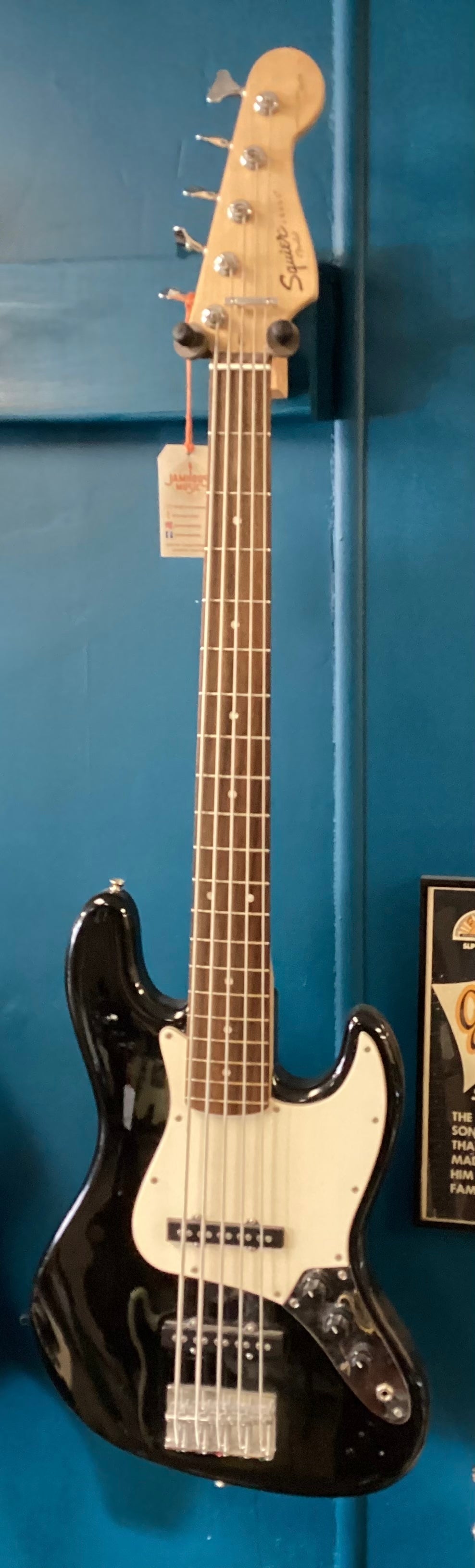 squier affinity 5 string jazz bass review